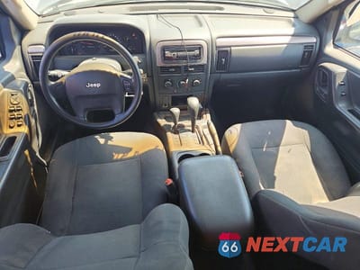 Zdjęcie 8 z 13 samochodu: 2002 JEEP GRAND CHEROKEE LAREDO VIN:1J4GW48S62C223679 - miniatura