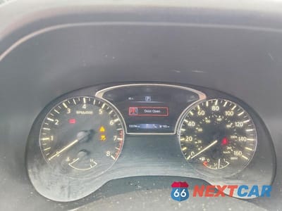 Zdjęcie 9 z 14 samochodu: 2020 NISSAN PATHFINDER SV VIN:5N1DR2BN3LC617676 - miniatura