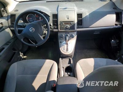 Zdjęcie 8 z 12 samochodu: 2010 NISSAN SENTRA 2.0 VIN:3N1AB6AP4AL646453 - miniatura