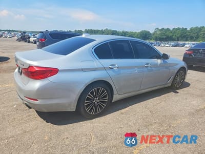 Trzecie zdjęcie samochodu z tyłu: 2018 BMW 530 I VIN:WBAJA5C55JG898140 - miniatura