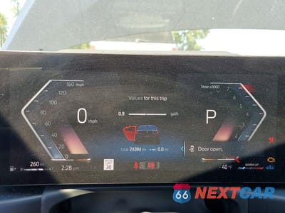 Zdjęcie 9 z 13 samochodu: 2024 BMW 330I VIN:3MW69FF08R8E11771 - miniatura