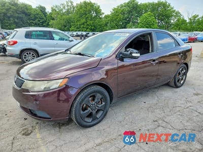 2010 KIA FORTE EX KNAFU4A20A5128858 - główne zdjęcie licytacji z USA - miniatura