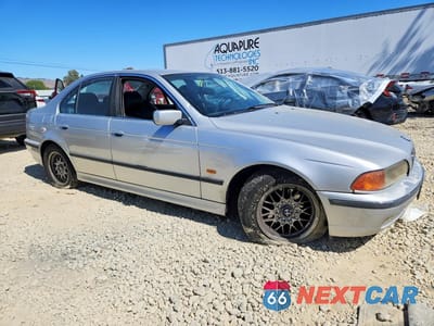 Czwarte zdjęcie samochodu z boku: 1999 BMW 528 I AUTOMATIC VIN:WBADM6337XBY32073 - miniatura
