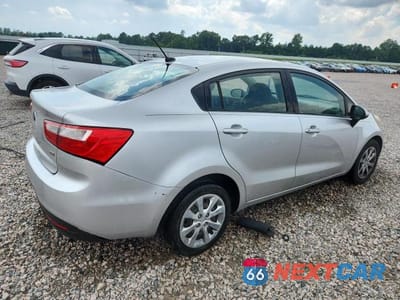 Trzecie zdjęcie samochodu z tyłu: 2013 KIA RIO LX VIN:KNADM4A36D6194894 - miniatura