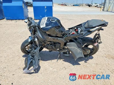 Trzecie zdjęcie samochodu z tyłu: 2026 KAWASAKI ZX636 K VIN:JKBZXJJ15TA040272 - miniatura
