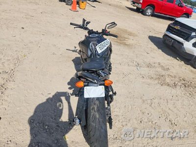 Zdjęcie 6 z 9 samochodu: 2018 SUZUKI GSX-S750 M/Z VIN:JS1C533BXJ2100779 - miniatura