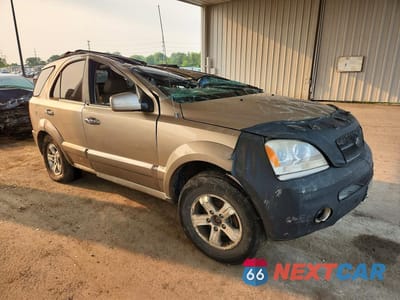 Czwarte zdjęcie samochodu z boku: 2006 KIA SORENTO LX VIN:KNDJC733665551281 - miniatura
