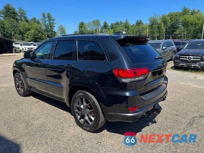 Trzecie zdjęcie samochodu z tyłu: 2019 JEEP GRAND CHEROKEE LIMITED VIN:1C4RJFBT7KC576765 - miniatura
