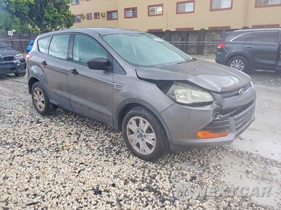 Czwarte zdjęcie samochodu z boku: 2013 FORD ESCAPE S VIN:1FMCU0F70DUD49143 - miniatura