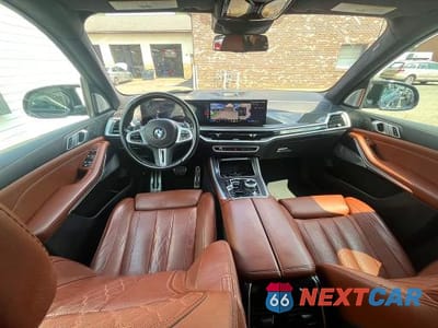 Zdjęcie 11 z 14 samochodu: 2024 BMW X5 M60I VIN:5UX33EU03R9T09335 - miniatura