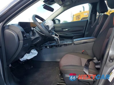 Zdjęcie 7 z 12 samochodu: 2026 NISSAN SENTRA SR VIN:3N1AB9DV3TY260107 - miniatura