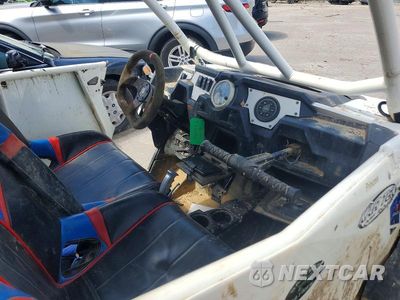 Piąte zdjęcie samochodu w środku: 2015 POLARIS RZR 1000 UTILITY VEHICLE VIN:3NSVDE995FF369924 - miniatura