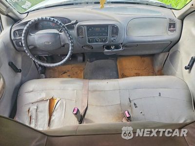 Zdjęcie 8 z 12 samochodu: 2000 FORD F150 VIN:1FTZX1727YKB02038 - miniatura