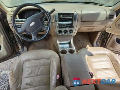 Zdjęcie 8 z 13 samochodu: 2004 FORD EXPLORER XLT VIN:1FMZU63K44UA60546 - miniatura