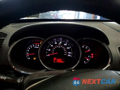 Zdjęcie 9 z 14 samochodu: 2011 KIA SORENTO EX VIN:5XYKU4A29BG110997 - miniatura