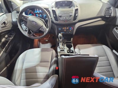 Zdjęcie 8 z 13 samochodu: 2019 FORD ESCAPE S VIN:1FMCU0F71KUA95861 - miniatura