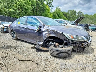 Czwarte zdjęcie samochodu z boku: 2015 HONDA ACCORD HYBRID EXL VIN:1HGCR6F51FA010646 - miniatura