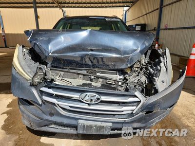 Piąte zdjęcie samochodu w środku: 2017 HYUNDAI TUCSON SE VIN:KM8J3CA41HU480497 - miniatura