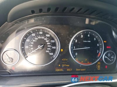 Zdjęcie 9 z 12 samochodu: 2011 BMW 550 I VIN:WBAFR9C52BC758383 - miniatura