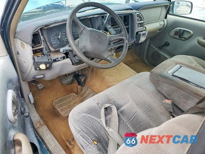 Zdjęcie 8 z 13 samochodu: 1998 CHEVROLET GMT-400 C1500 VIN:1GCEC19M7WE220997 - miniatura
