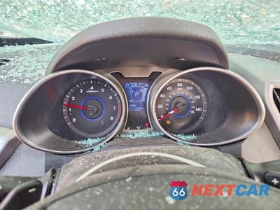 Zdjęcie 9 z 12 samochodu: 2017 HYUNDAI VELOSTER BASE VIN:KMHTC6AD5HU309567 - miniatura