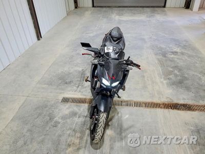 Piąte zdjęcie samochodu w środku: 2025 KAWASAKI ER500 VIN:ML5ERGF18SDA58967 - miniatura