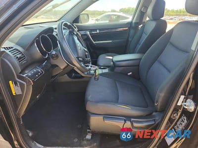Zdjęcie 7 z 13 samochodu: 2012 KIA SORENTO LX VIN:5XYKT3A61CG192306 - miniatura