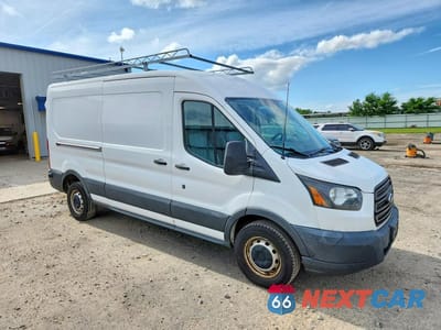 Czwarte zdjęcie samochodu z boku: 2017 FORD TRANSIT T-250 VIN:1FTYR2CM0HKA22728 - miniatura