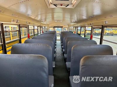 Zdjęcie 6 z 10 samochodu: 2015 IC CORPORATION 3000 CE SCHOOL BUS VIN:4DRBUC8P4FB670112 - miniatura