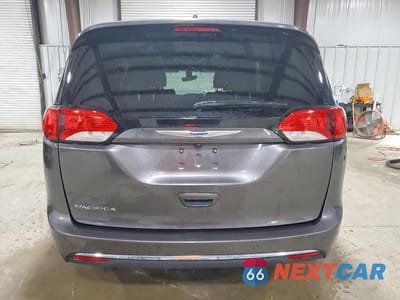 Zdjęcie 6 z 13 samochodu: 2018 CHRYSLER PACIFICA TOURING L VIN:2C4RC1BG7JR193835 - miniatura