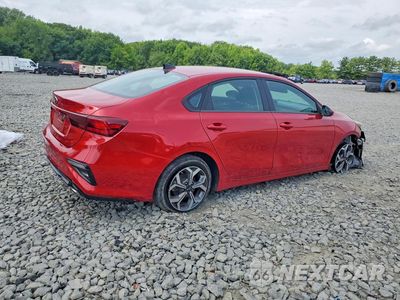 Trzecie zdjęcie samochodu z tyłu: 2019 KIA FORTE LXS VIN:3KPF24AD7KE007549 - miniatura