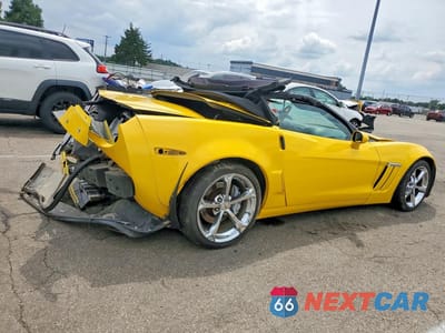 Trzecie zdjęcie samochodu z tyłu: 2011 CHEVROLET CORVETTE GRAND SPORT VIN:1G1YW3DW5B5111532 - miniatura