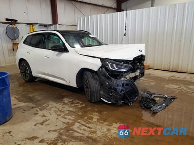 Czwarte zdjęcie samochodu z boku: 2026 BMW X3 M50 VIN:5UX73GP09T9233717 - miniatura