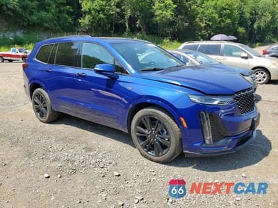 Czwarte zdjęcie samochodu z boku: 2023 CADILLAC XT6 PREMIUM LUXURY VIN:1GYKPDRS5PZ108940 - miniatura