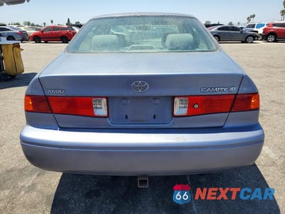 Zdjęcie 6 z 12 samochodu: 2000 TOYOTA CAMRY LE VIN:JT2BG22K5Y0460029 - miniatura