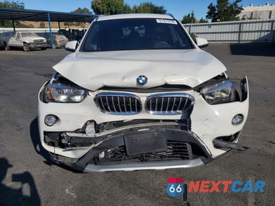 Piąte zdjęcie samochodu w środku: 2017 BMW X1 XDRIVE28I VIN:WBXHT3C3XH5F68231 - miniatura
