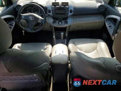 Zdjęcie 8 z 13 samochodu: 2008 TOYOTA RAV4 LIMITED VIN:JTMBK31V986035501 - miniatura