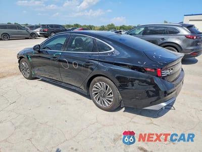 Drugie zdjęcie samochodu z przodu: 2025 HYUNDAI SONATA SEL VIN:KMHL34JJXSA131481 - miniatura