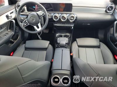 Zdjęcie 8 z 12 samochodu: 2023 MERCEDES-BENZ CLA 250 VIN:W1K5J4GB5PN412600 - miniatura