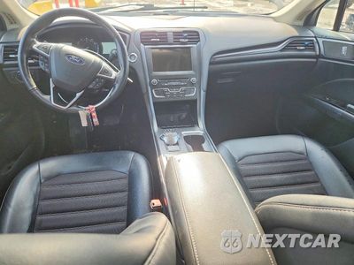 Zdjęcie 8 z 12 samochodu: 2018 FORD FUSION SE VIN:3FA6P0HD3JR200407 - miniatura