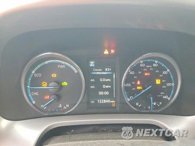 Zdjęcie 9 z 13 samochodu: 2017 TOYOTA RAV4 HYBRID XLE VIN:JTMRJREV5HD112293 - miniatura
