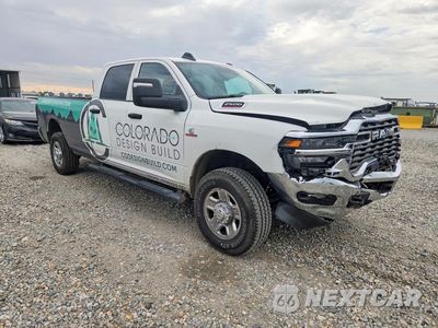 Czwarte zdjęcie samochodu z boku: 2026 RAM 2500 TRADESMAN VIN:3C63R5HL2TG238230 - miniatura