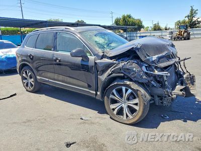 Czwarte zdjęcie samochodu z boku: 2017 VOLKSWAGEN TOUAREG WOLFSBURG VIN:WVGRF7BP0HD001531 - miniatura