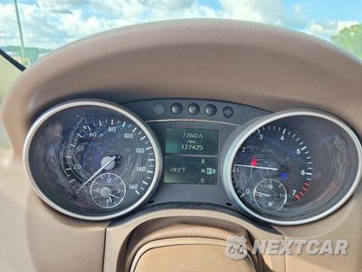 Zdjęcie 9 z 13 samochodu: 2009 MERCEDES-BENZ ML 350 VIN:4JGBB86E99A484287 - miniatura