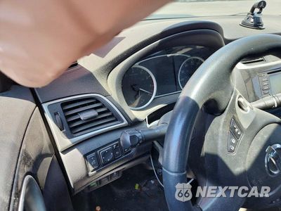 Zdjęcie 9 z 12 samochodu: 2016 NISSAN SENTRA SV VIN:3N1AB7APXGL684249 - miniatura