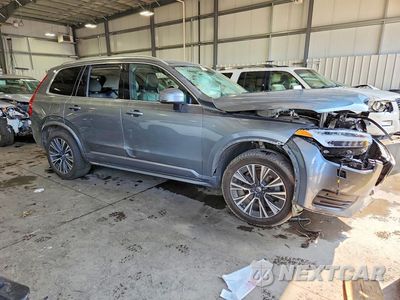 Czwarte zdjęcie samochodu z boku: 2020 VOLVO XC90 T5 MOMENTUM VIN:YV4102PK1L1560483 - miniatura