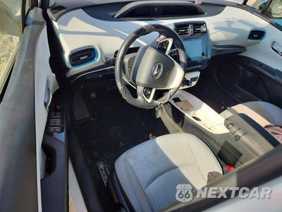 Zdjęcie 8 z 12 samochodu: 2016 TOYOTA PRIUS THREE VIN:JTDKARFU3G3027092 - miniatura
