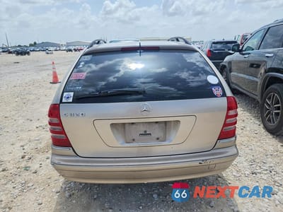 Zdjęcie 6 z 13 samochodu: 2002 MERCEDES-BENZ C 320 VIN:WDBRH64J72F156914 - miniatura
