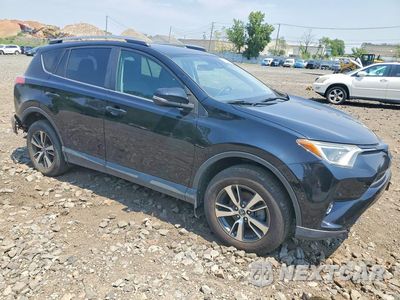 Czwarte zdjęcie samochodu z boku: 2018 TOYOTA RAV4 XLE VIN:2T3RFREV4JW782203 - miniatura