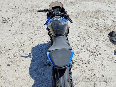Zdjęcie 6 z 9 samochodu: 2025 SUZUKI GSX800 F VIN:JS1EM13BXS7101676 - miniatura